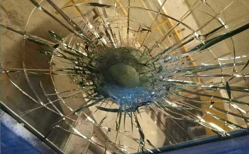 防弹玻璃测试图